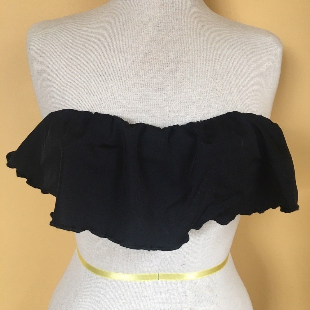 Black strapless bikini top